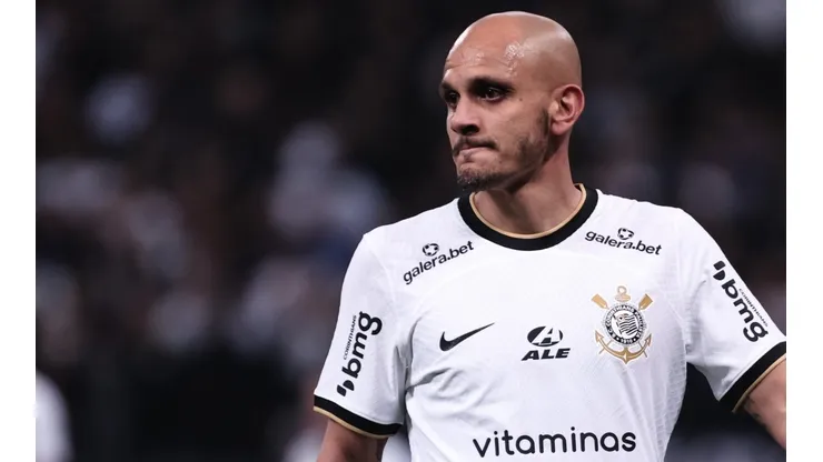 Ettore Chiereguini/AGIF/ Fábio Santos, Gil e +3 são poupados por Vítor Pereira para duelo contra o América-MG.