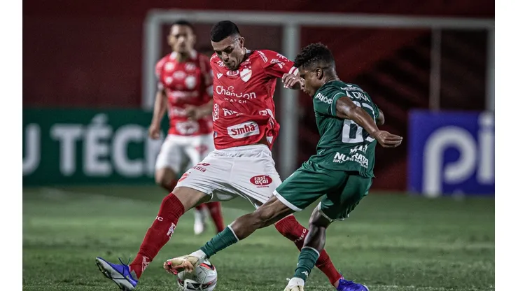 Agif/Heber Gomes - Dentinho marca golaço e dá a vitória para o Vila Nova