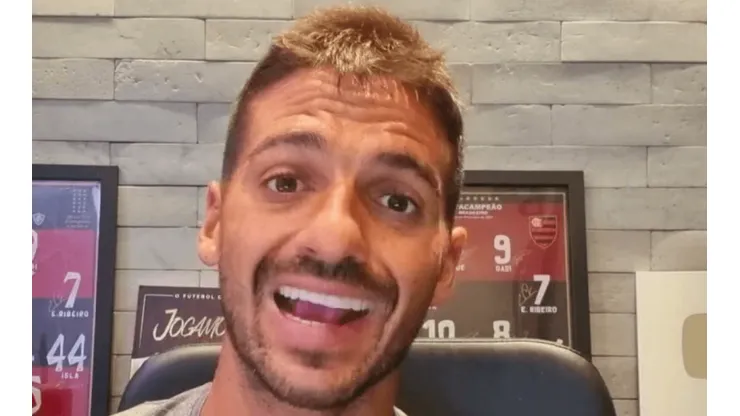 Foto: Reprodução / YouTube - Venê Casagrande expõe reação de diretores do Fla após eliminação do Palmeiras