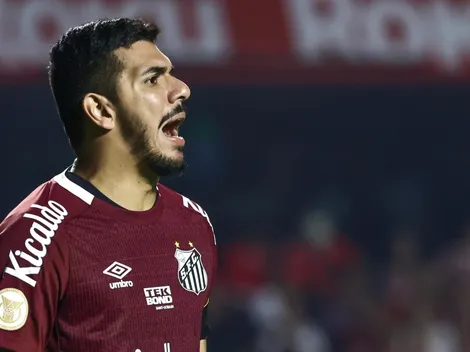 Empresário ‘dá as caras’ e define futuro de João Paulo no Santos