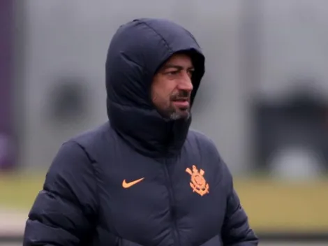 "Antes que vá para o Flamengo"; Torcida cobra Duílio por atacante de R$ 10MI no Corinthians