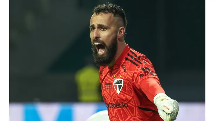 Jandrei não vive bom momento com a camisa do São Paulo (Foto: Marcello Zambrana/AGIF)