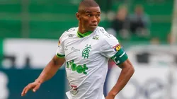 Foto: Luiz Erbes/AGIF - Juninho é o capitão do Coelho.