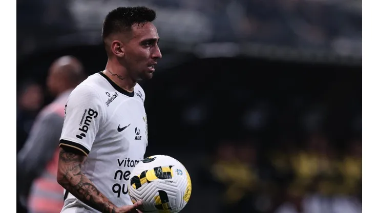 Ettore Chiereguini/AGIF/ Gustavo Mosquito, Róger Guedes e +9; Vítor Pereira esboça Corinthians para duelo no Brasileirão.