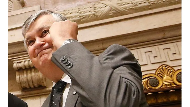Durcesio abre o jogo sobre saída de Navarro e expõe futuro de Matheus Nascimento