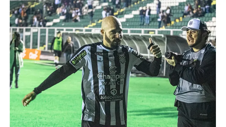 Flickr Oficial do time: Patrick Floriani/Flickr Oficial Figueirense - Tito se surpreende no Figueirense