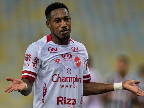 Sem Pablo Dyego, Alan Aal prepara Vila Nova com duas mudanças para encarar o Náutico