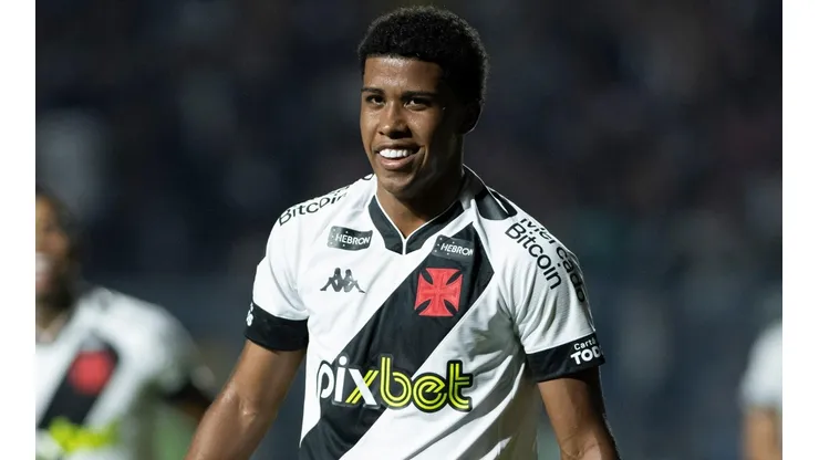 Foto: Jorge Rodrigues/AGIF - Andrey Santos: jovem do Vasco entrou no radar do rival Flamengo