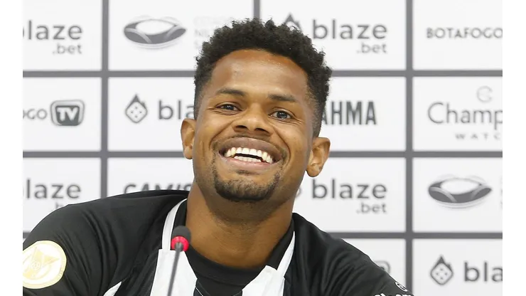 Júnior Santos faz projeção para a temporada e manda recado para os torcedores