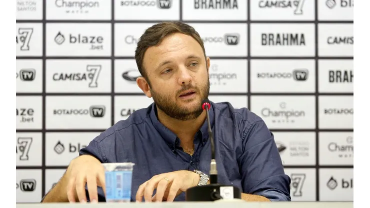 Vitor Silva/Botafogo - Mazzuco fala sobre dificuldade do Botafogo no mercado