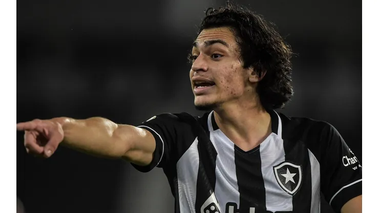 Thiago Ribeiro/AGIF - Matheus no Botafogo.