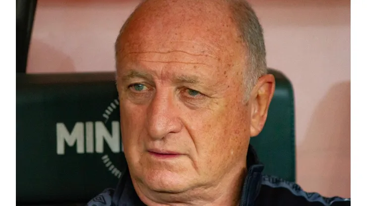 Foto: Fernando Moreno/AGIF - O atacante não está sendo utilizado por Felipão no Athletico e foi sugerido ao Grêmio