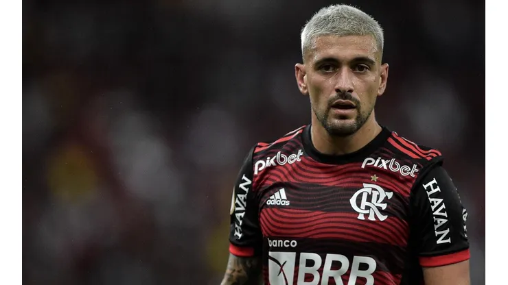 Thiago Ribeiro/AGIF - Arrascaeta pelo Flamengo.