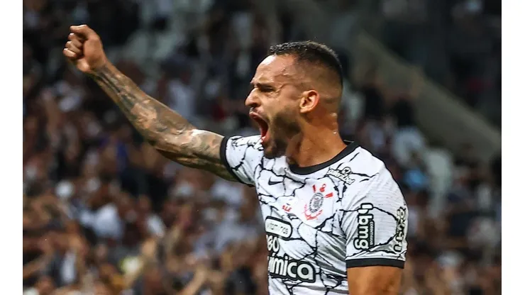 Situação de Renato Augusto é “entregue” e data para retorno é divulgada