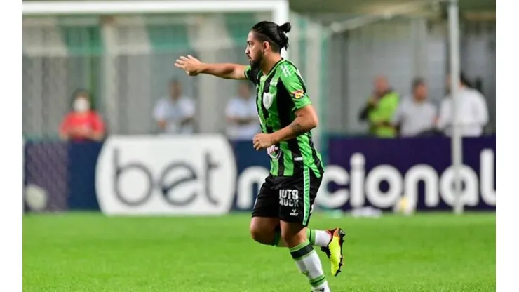 Benítez se rende ao América e projeta futuro no clube mineiro: "Minha ideia é..."