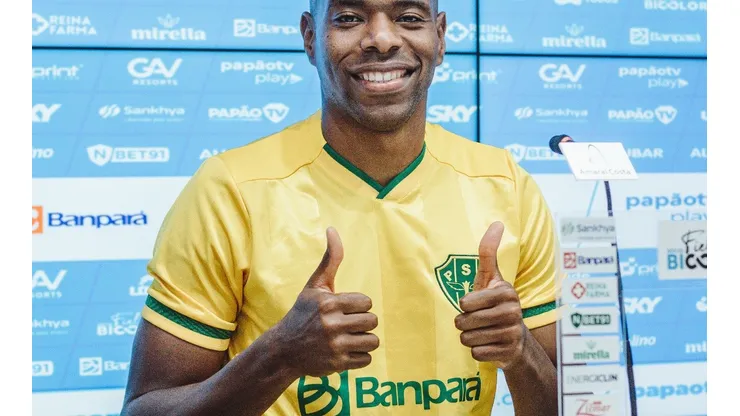 John Wesley/Paysandu. Salazar está inscrito no BID e regularizado pelo Paysandu