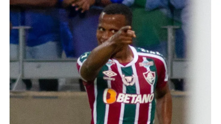 Arias projeta evolução do Fluminense e estabelece meta para a temporada