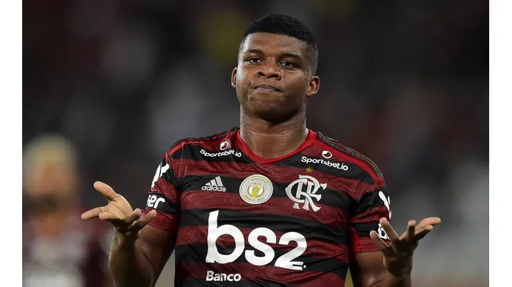 Foto: Thiago Ribeiro/AGIF - Lincoln está de volta após passagem pelo Japão.