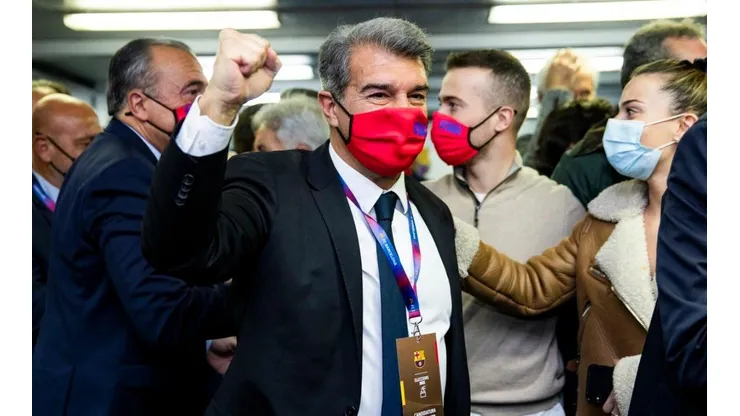 Foto: Reprodução/FC Barcelona - Joan Laporta age no mercado e contrata lateral-esquerdo