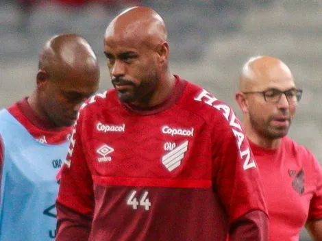 Com duas dúvidas, Felipão encaminha time do Athletico contra Estudiantes