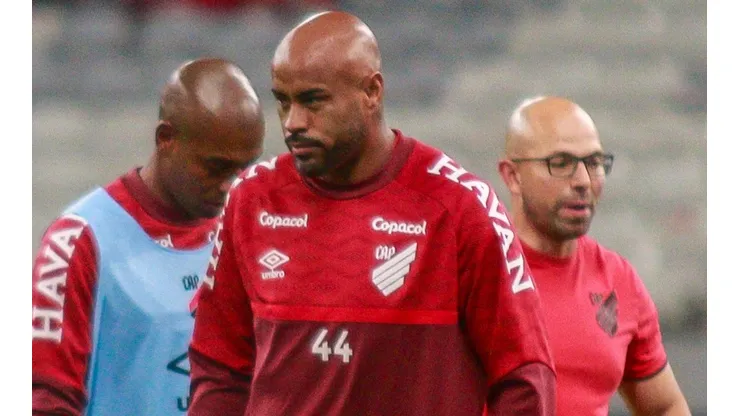 Foto: Gabriel Machado/AGIF - Thiago Heleno: "General" pode ser mantido como titular do Athletico