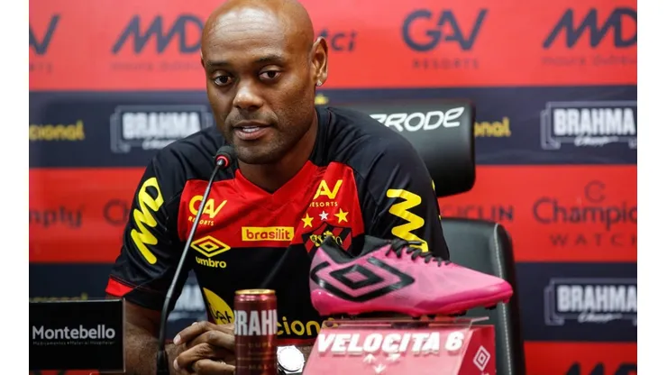 Rafael Bandeira/Sport - Vagner Love pode estrear pelo Sport