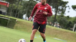 Gustavo Oliveira/Athletico - Marlos quer deixar o Athletico