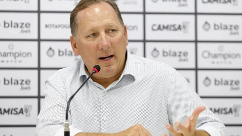 Foto: Vitor Silva/Botafogo/Divulgação - John Textor: investidor está focado na construção de CT do Glorioso