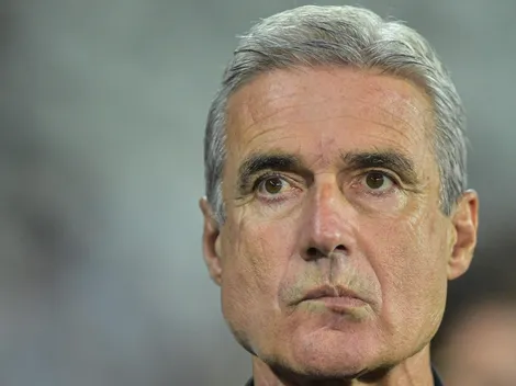 Luís Castro vai a público após derrota do Botafogo e lamenta ‘pedra no sapato’ na temporada