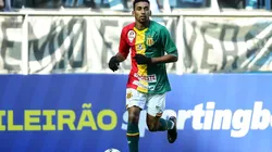 Foto: Pedro H. Tesch/AGIF - Mateusinho é alvo de quatro equipes da Série A