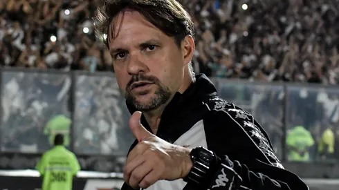 Foto: Thiago Ribeiro/AGIF – Maurício Souza: técnico tem reforços no Vasco para o fim de semana