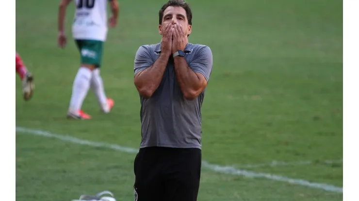 Agif/Aguilar Abecassis - Martelotte perde peça importante no Santa Cruz
