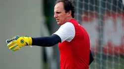 Foto: Daniel Vorley/AGIF - Ídolo do futebol gaúcho revelou conversas com Rogério Ceni para defender o São Paulo