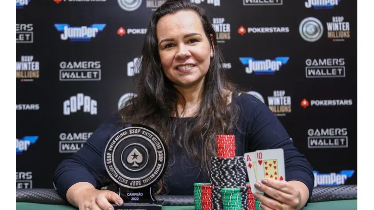Mayza Basso venceu a grande festa da imprensa do poker (Foto: Rafael Terra/BSOP)