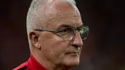 Thiago Ribeiro/AGIF/ "Vamos dar tempo"; Dorival "breca" euforia por estreia de Vidal no Flamengo.