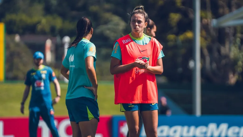 Priscila em treino da Seleção Brasileira Feminina. Divulgação/Fabio Souza/CBF.