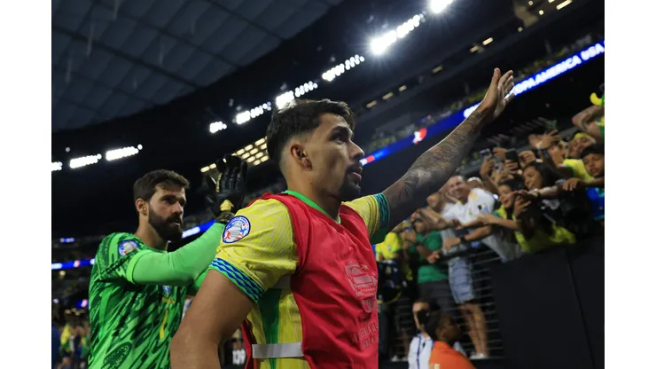 Lucas Paquetá negocia com o Flamengo sua saída do West Ham
