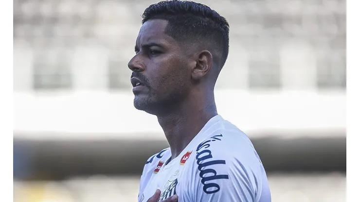 Aderlan é preocupação série no DM da Vila