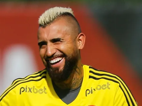 “Ele escolheu jogar contra...”; Vidal ‘entrega’ jogo que deve vestir o Manto Sagrado pela primeira vez