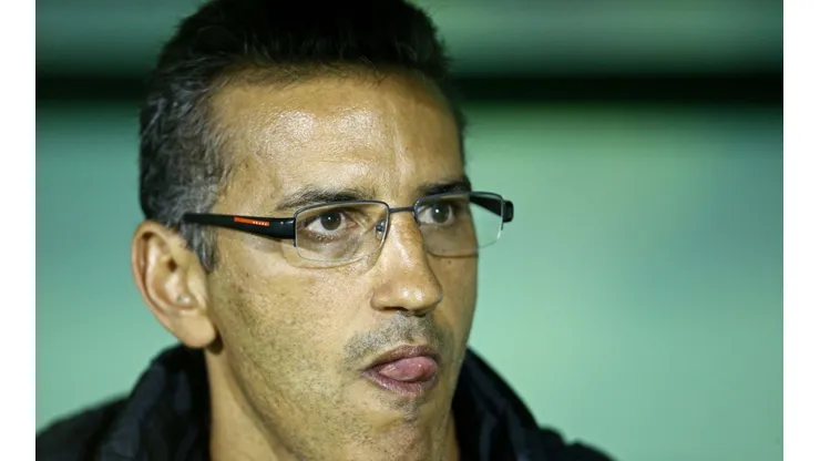 Péricles Chamusca pediu a contratação de jogador do Palmeiras (Foto: Luis Gustavo/AGIF)