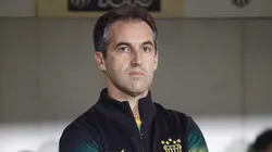 Rogério Capela/AGIF. Léo Condé prepara equipe para receber o Vasco da Gama no fim de semana