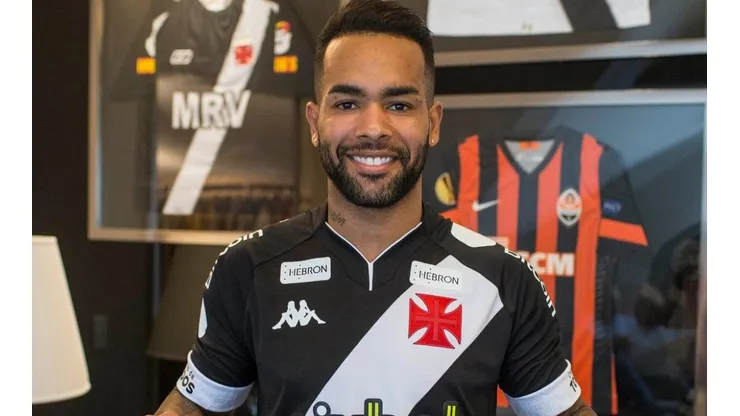 Foto: Reprodução Twitter oficial do Vasco - Alex, novo reforço do Vasco.