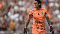 Thiago Ribeiro/AGIF - Cássio agradece jogadores do Santos após clássico com o Corinthians