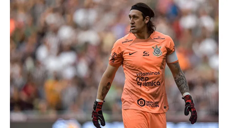 Thiago Ribeiro/AGIF - Cássio agradece jogadores do Santos após clássico com o Corinthians
