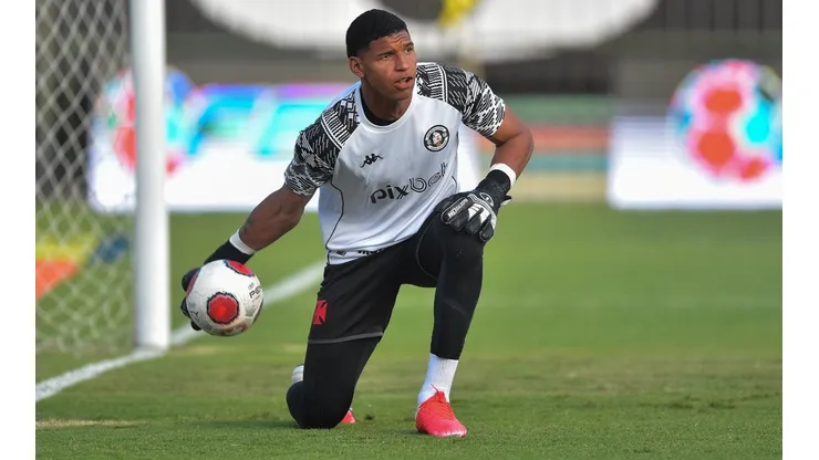 Thiago Ribeiro/AGIF - Halls fala sobre disputa pela posição no Vasco