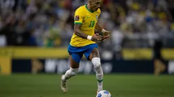 Raphinha é o 42º jogador brasileiro a vestir a camisa do time principal do Barça