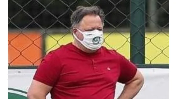 - Anderson Barros, diretor executivo de futebol