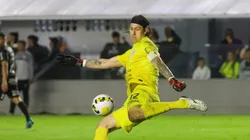 Fernanda Luz/AGIF/ Após classificação do Corinthians, Cássio é agredido por torcedor do Santos.