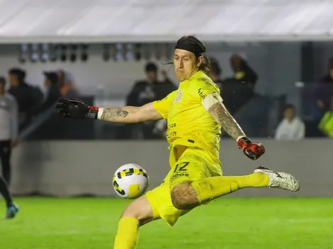 Agressão! Vídeo mostra Cássio sendo agredido por torcedor do Santos na Vila Belmiro