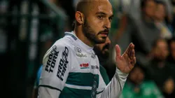Foto: Gabriel Machado/AGIF - Coritiba monitora substituto para Régis